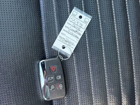 Used 2018 Land Rover Discovery Sport HSE Luxury AWD/4WD image 60