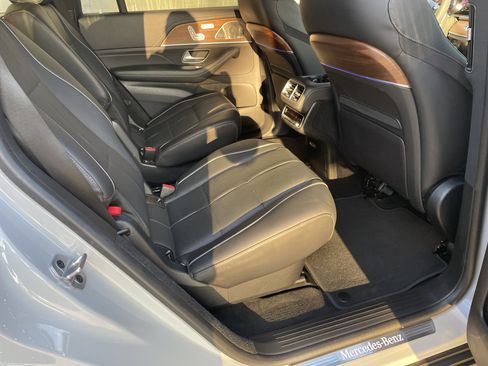 Certified 2024 Mercedes-Benz GLS 580 4MATIC image 46