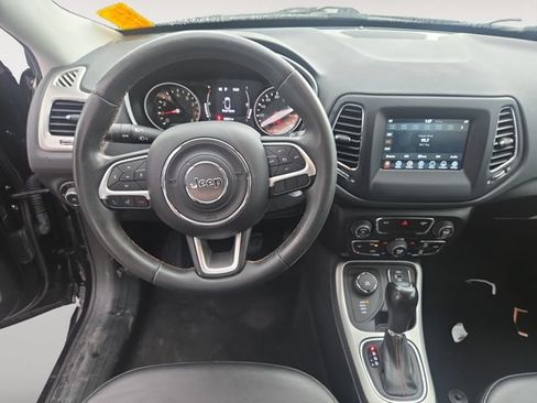 Used 2021 Jeep Compass Latitude AWD/4WD image 10