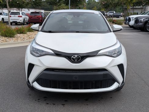 Used 2020 Toyota C-HR XLE FWD image 8