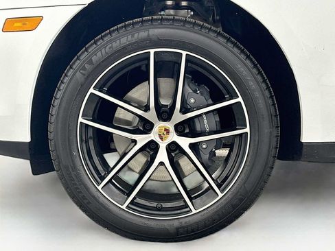 New 2026 Porsche Macan AWD/4WD image 32