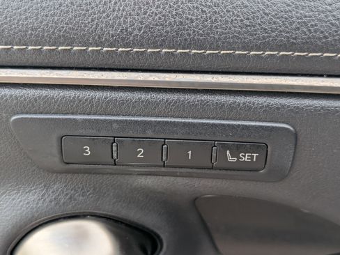 Used 2019 Lexus ES 350 w/ Premium Package image 20