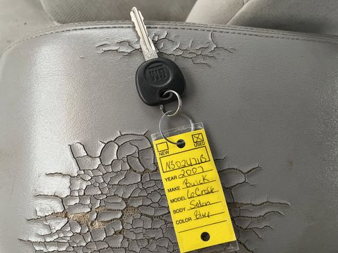 Used 2007 Buick LaCrosse CX image 27