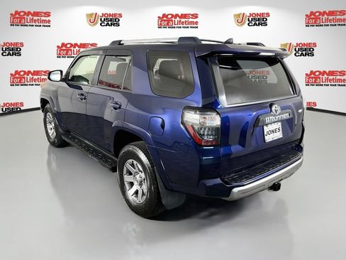 Used 2016 Toyota 4Runner Trail AWD/4WD image 2