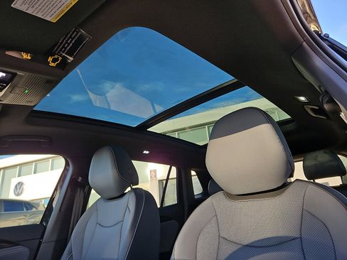 New 2026 Volkswagen Tiguan SE R-Line image 13