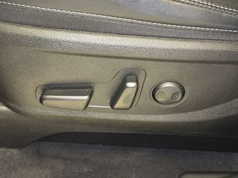 Used 2023 Kia Telluride S w/ S Sunroof Package FWD image 17