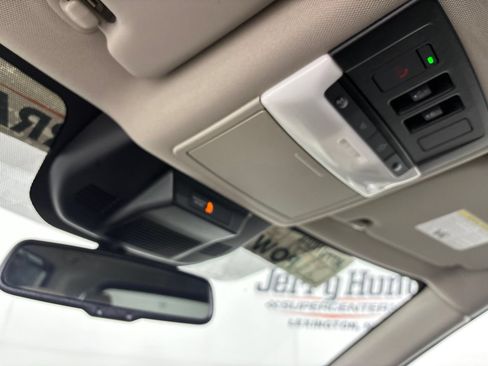 Used 2023 Nissan Rogue SL w/ SL Premium Package AWD/4WD image 24
