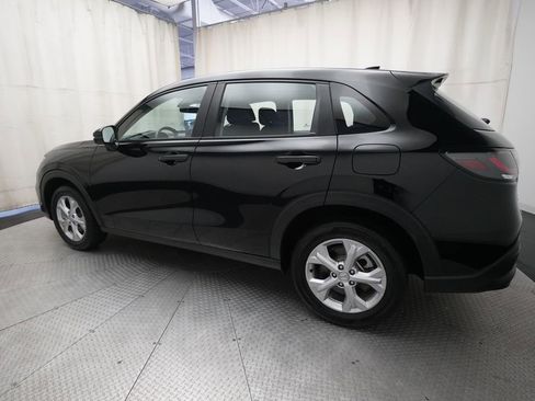 Certified 2024 Honda HR-V LX image 32