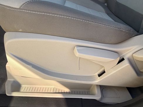 Used 2014 Ford C-MAX SE image 16