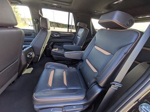 Used 2023 GMC Yukon AT4 AWD/4WD image 26