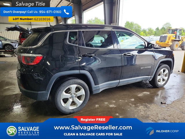 Used 2020 Jeep Compass Latitude w/ Cold Weather Group AWD/4WD image 4