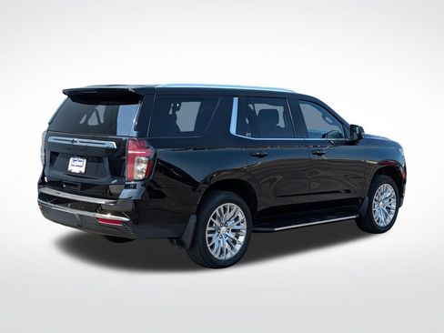 Used 2024 Chevrolet Tahoe LT w/ LT Signature Package AWD/4WD image 3