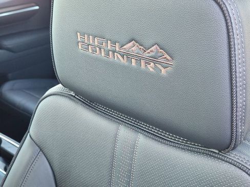 New 2026 Chevrolet Silverado 1500 High Country w/ High Country Premium Package RWD image 15