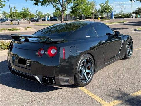 Used 2014 Nissan GT-R Premium AWD/4WD image 6