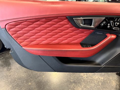 Used 2017 Jaguar F-TYPE SVR image 28