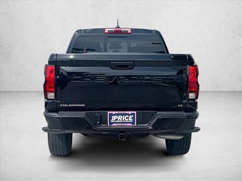 Used 2024 Chevrolet Colorado LT w/ LT Convenience Package RWD image 4