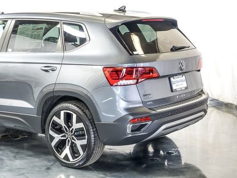 Used 2022 Volkswagen Taos SEL AWD/4WD image 10