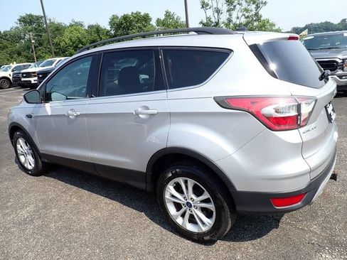 Used 2017 Ford Escape SE w/ SE Leather Comfort Package AWD/4WD image 4