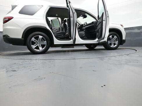 Used 2023 Honda Pilot EX-L image 49