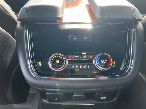 Used 2019 Lincoln Navigator Reserve image 25