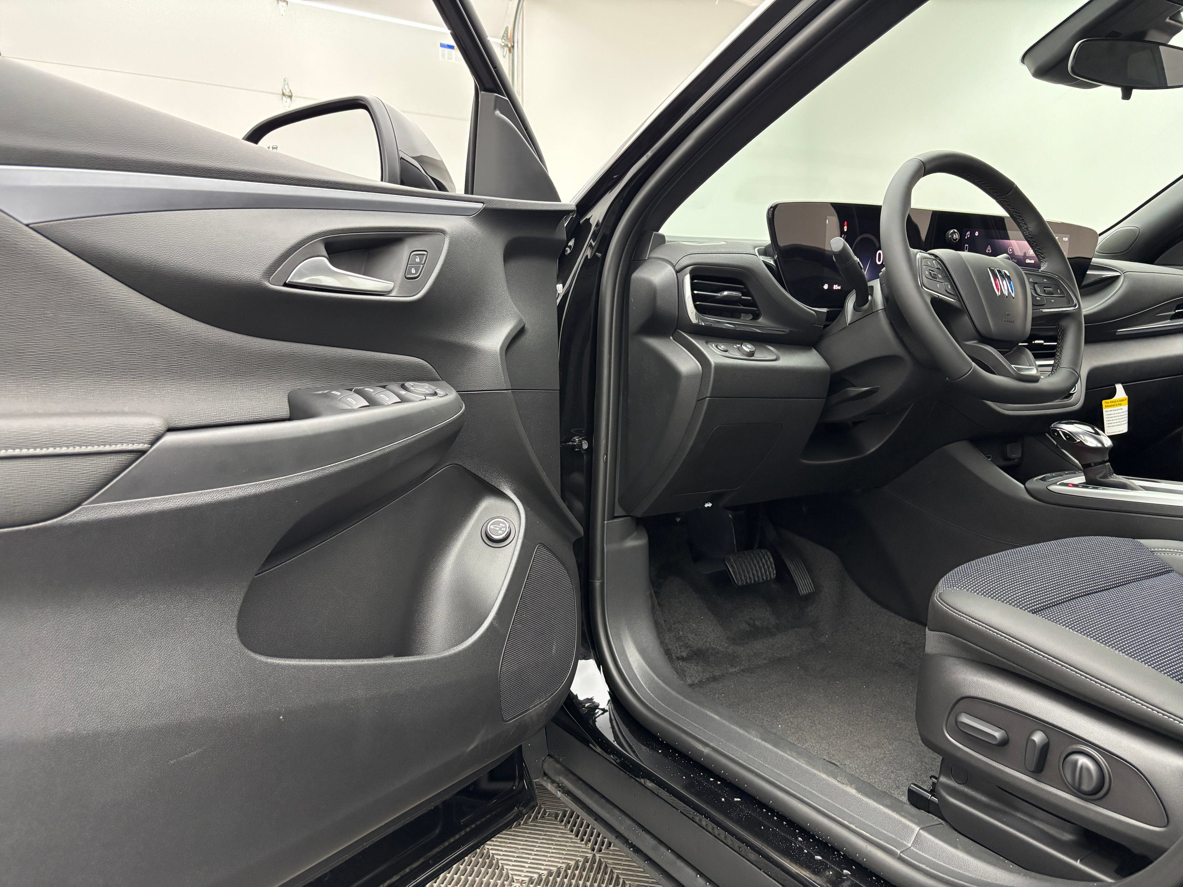 New 2026 Buick Envista Sport Touring w/ Convenience I Package FWD image 15