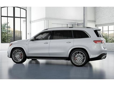 New 2026 Mercedes-Benz GLS 63 AMG 4MATIC image 32