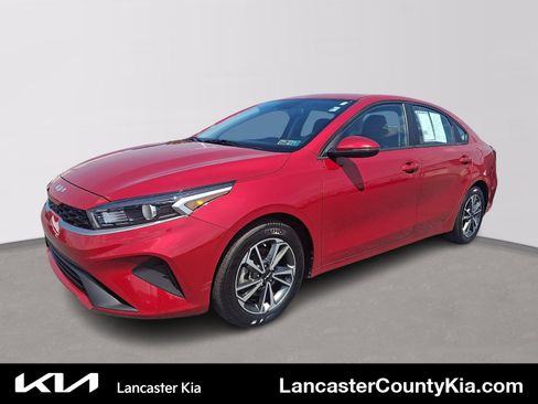 Used 2023 Kia Forte LXS w/ LXS Technology Package FWD image 1