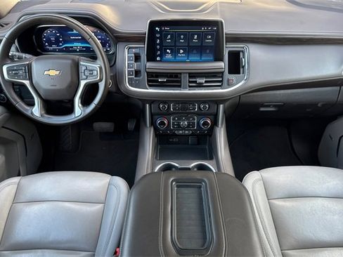Used 2024 Chevrolet Suburban LT image 15
