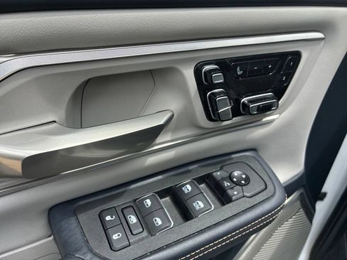 Used 2025 RAM 1500 Tungsten w/ Off Road Group AWD/4WD image 10