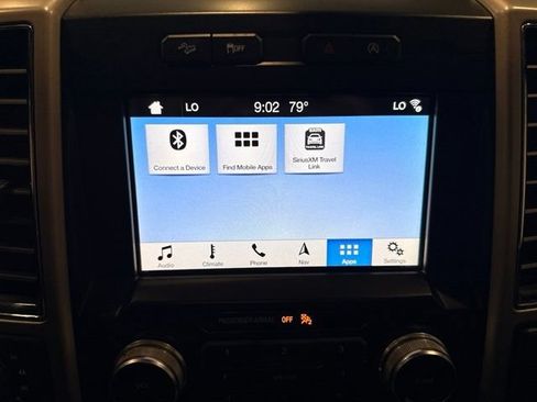 Used 2019 Ford F150 Lariat w/ Equipment Group 502A Luxury AWD/4WD image 41