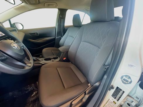 Used 2026 Toyota Corolla LE FWD image 21