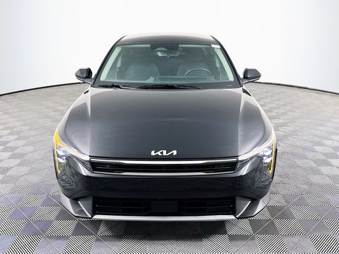 Used 2025 Kia K4 EX image 2