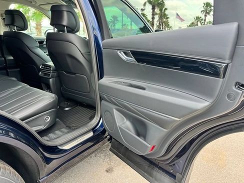New 2026 Genesis GV80 2.5T RWD image 19