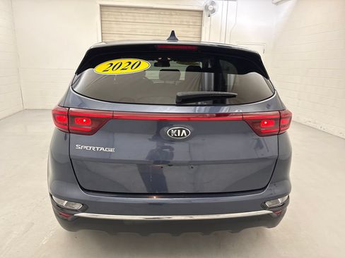 Used 2020 Kia Sportage LX w/ LX Popular Package AWD/4WD image 4