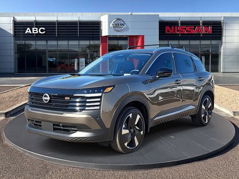New 2026 Nissan Kicks SR w/ SR Premium Package FWD image 1