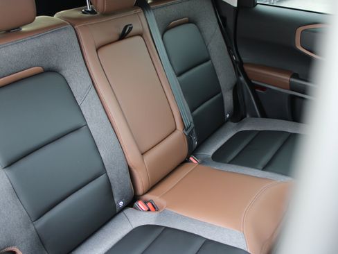 Used 2024 Ford Bronco Sport Outer Banks w/ Tech Package image 15