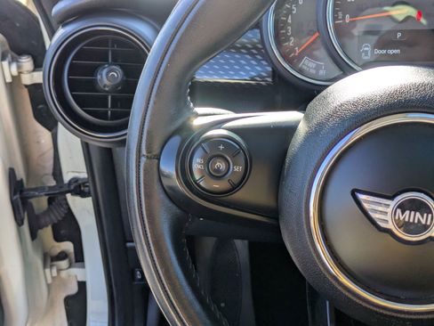 Used 2017 MINI Cooper S image 19