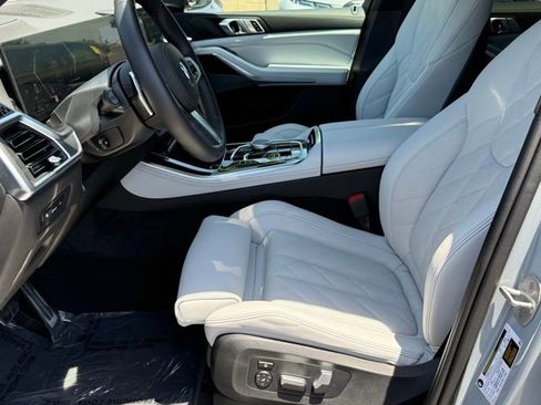 Used 2026 BMW X5 sDrive40i w/ M Sport Package RWD image 19
