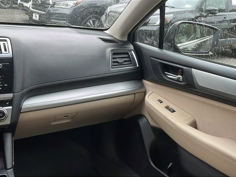 Used 2016 Subaru Outback 2.5i Premium image 24