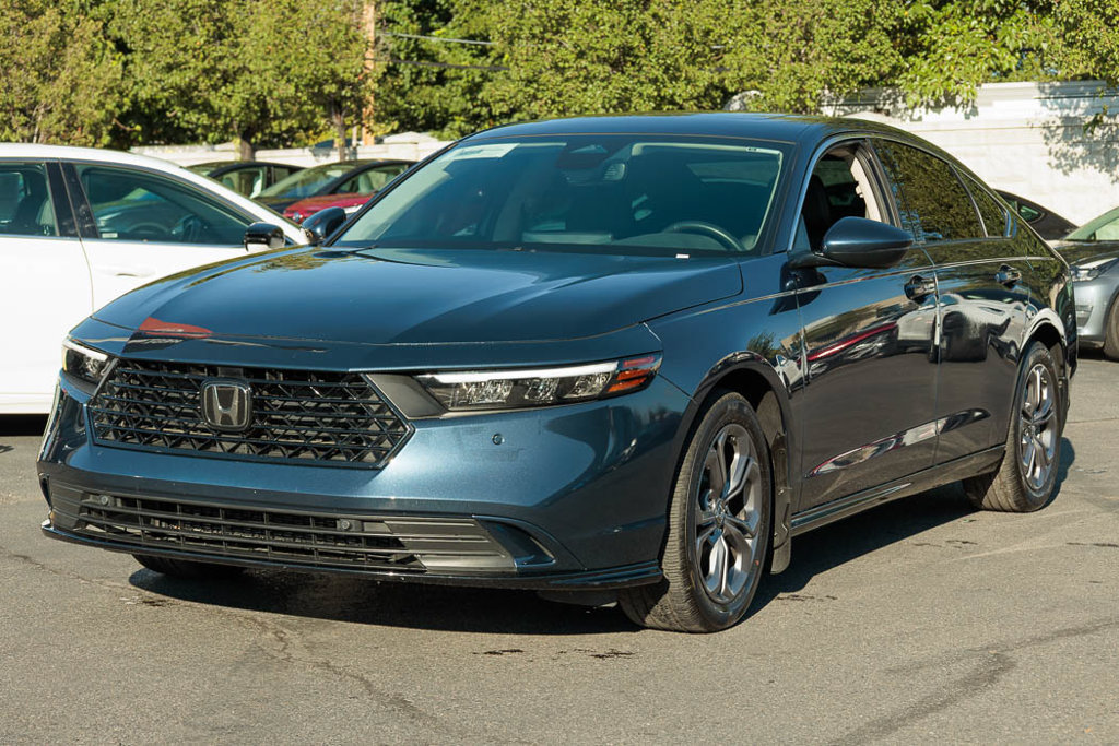 Used 2025 Honda Accord EX-L image 9