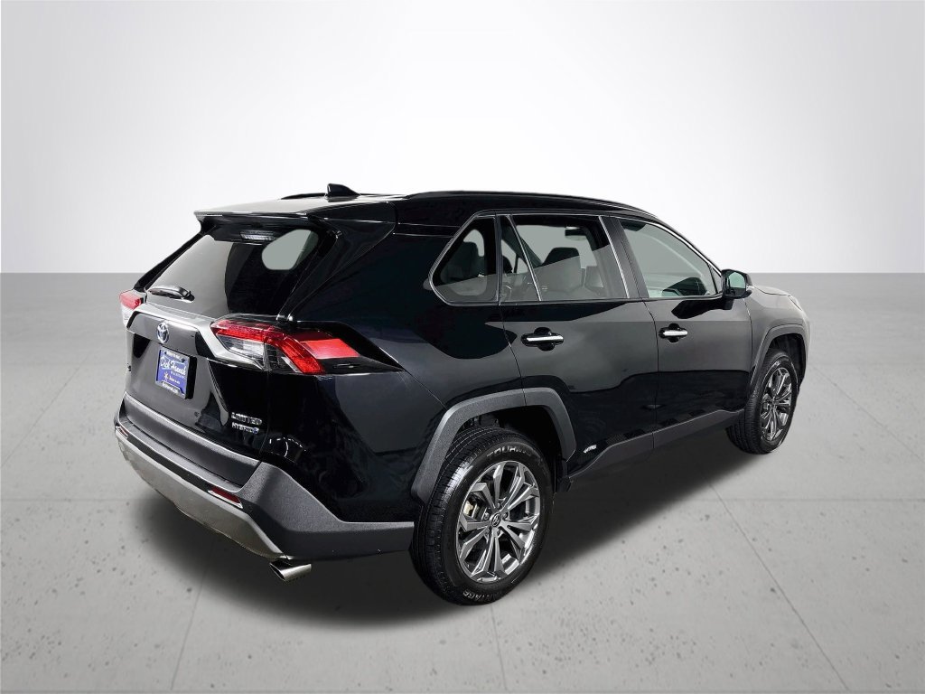 Used 2022 Toyota RAV4 Limited AWD/4WD image 6