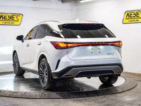 Used 2024 Lexus RX 350h w/ Convenience Package AWD/4WD image 2