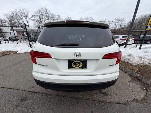 Used 2017 Honda Pilot EX image 6