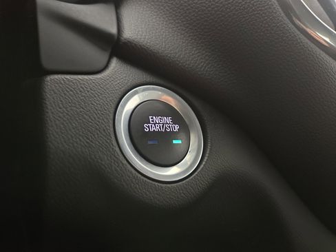 Used 2020 Chevrolet Equinox LT w/ LPO, Floor Liner Package image 24