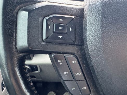 Used 2017 Ford F150 XLT w/ Equipment Group 302A Luxury AWD/4WD image 14