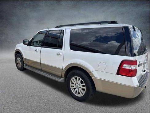 Used 2014 Ford Expedition EL XLT w/ Equipment Group 202A RWD image 3