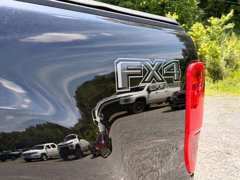 Used 2023 Ford Ranger XLT w/ Equipment Group 302A High AWD/4WD image 11