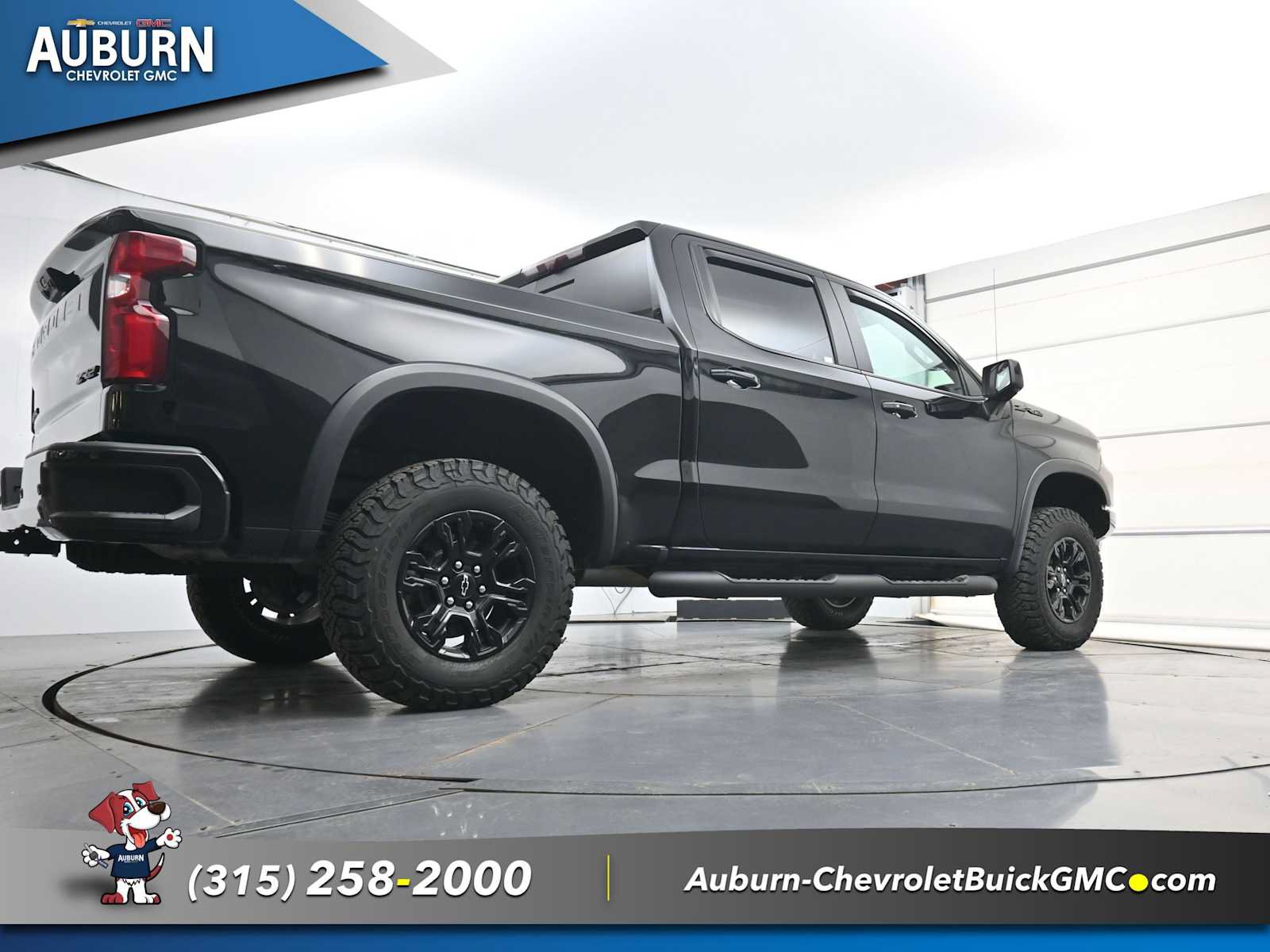 Used 2024 Chevrolet Silverado 1500 ZR2 w/ Technology Package AWD/4WD image 26