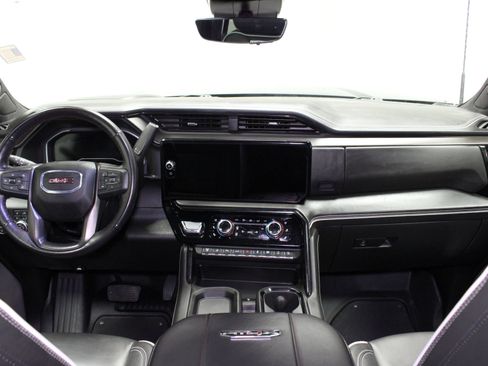 Used 2025 GMC Sierra 2500 AT4X AWD/4WD image 23