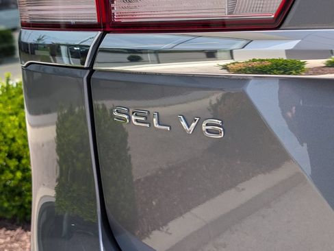 Used 2022 Volkswagen Atlas SEL Premium AWD/4WD image 34